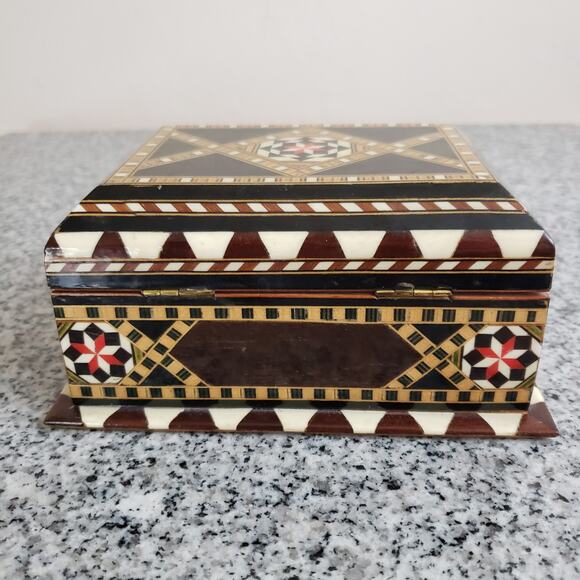 VTG Locking Wood Marquetry Handmade Jewelry Trinket‎ Box Intricate Inlaid w/ Key - Picture 11 of 16